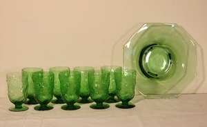 lot 90 image: Unique Vintage Green Depression Glass Set with Appetizer Plate - (10)