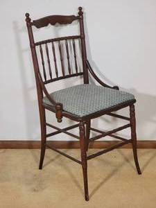 lot 84 image: Antique Carved Mahhogany Accent Chair