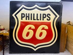 lot 1 image: Phillips 66 Plastic Sign 7 x 7