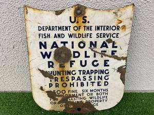 lot 14 image: US National Wildlife Refuge Porcelain Sign 13 x 15 12