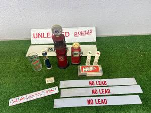lot 84 image: Oil Related Lot, Miniature Pumps, Sinclair Glass, Pump Inserts
