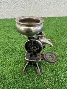 lot 100 image: McCormick Deering Milk Separator Salesmans Sample