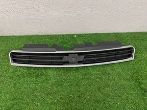 lot 103 image: Chevrolet Upper Grill Piece 2010