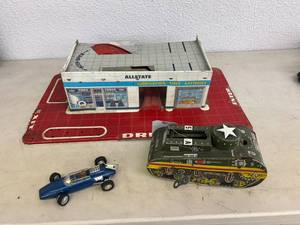 lot 171 image: Vintage Allstate Service Station & Toys