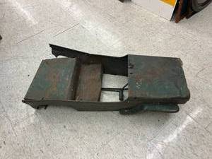 lot 186 image: Jeep Pedal Car for Parts