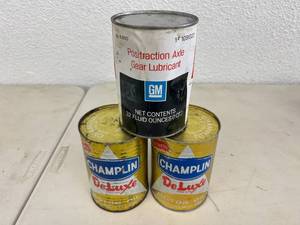 lot 196 image: Metal Oil Cans - Full