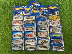 lot 198 image: NIB Hot Wheels - 26