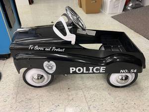 lot 200 image: New Police Car Pedal Car