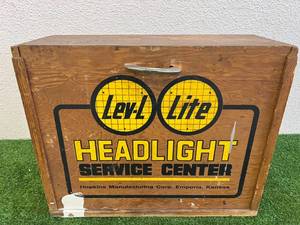lot 204 image: Lev-L Lite Headlight Service Center