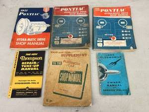 lot 212 image: Shop Manuals - Pontiac, Oldsmobile