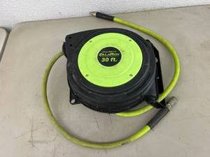 lot 232 image: 30 Flexvilla Air Hose & Reel