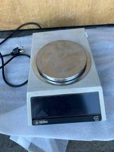 lot 13 image: Toledo Working ScaleBalance