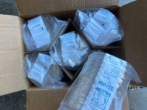lot 20 image: 10 bags of Falcon Petri dishes, 150 x 15 mm Style, 10 per bag