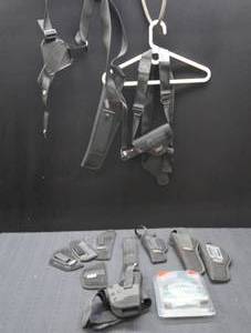 lot 72 image: NEW UNCLE MIKES HOLSTERS LOT