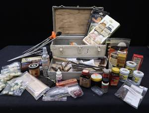 lot 103 image: GUN CLEANING BOX AND ACCESSORIES