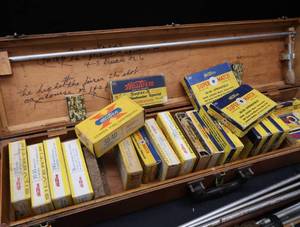 lot 105 image: VINTAGE WOODEN GUN CLEANING BOX
