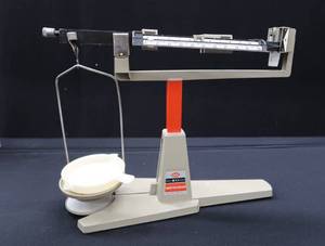 lot 159 image: OHAUS RELOADING SCALE 1544