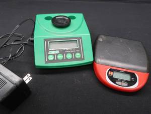 lot 168 image: LOT OF 2 DIGITAL SCALES