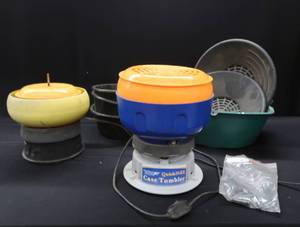 lot 200 image: FRANKFORD CASE TUMBLER AND NO NAME TUMBLER PLUS