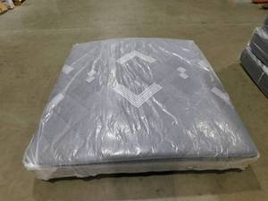 lot 1 image: King Mattress-10 inch thick- New in Plastic