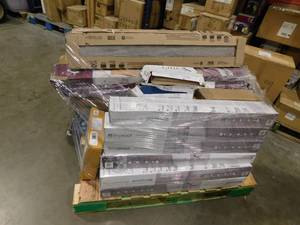 lot 48 image: Pallet lot of flooring