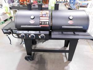 lot 120 image: Char-Griller Double Play 1,260 sq., in. 3-Burner Gas and Charcoal Grill in Black