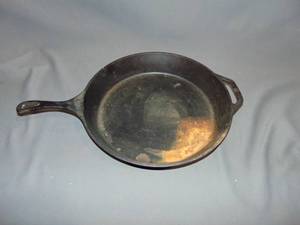 Lodge 15 Inch Cast Iron Skillet