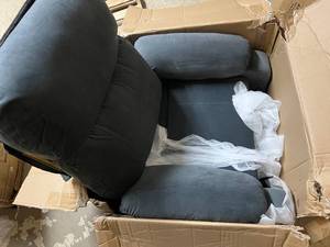 lot 15 image: Relax-a-Lounger Navy Blue Recliner