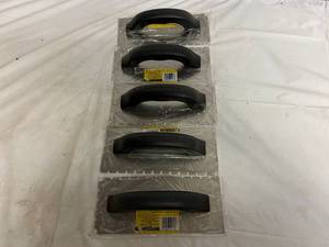 lot 80 image: 5 QEP Economy Notched Trowels