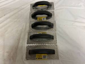 lot 84 image: 5 QEP Economy Notched Trowels
