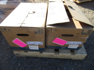 lot 80 image: (2) WEG 7.5hp Motors (see pictures for specs)