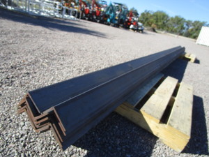 lot 21 image: 14pcs 38 Steel Angle Iron 4x4x20