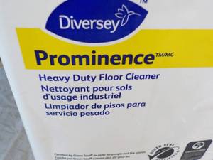 lot 25 image: 2.5 liter Diversey Prominence Heavy...