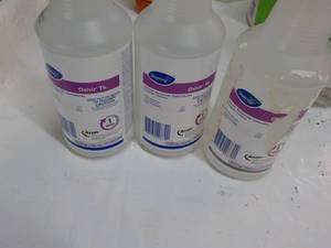 lot 31 image: 3 x qt bottles DiverseyOxivir TB Sa...