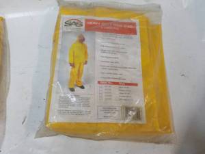 lot 49 image: SAS Rain Suit size M...