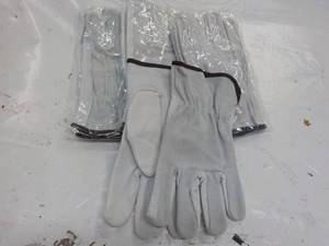 lot 92 image: 4 pair size L 100% LeatherWork Glov...