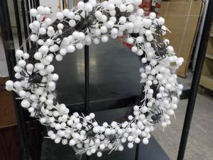 lot 119 image: Halloween White Spider Wreath...