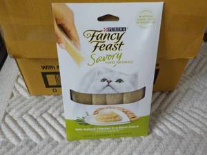 lot 120 image: 30 x 4 packs Purina Fancy Feast Sav...