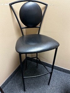 lot 113 image: Bar Stool Measuring 18 X 18 X 46