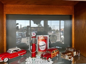 lot 194 image: Vintage Model Cars as Seen in Photos