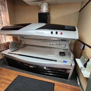 lot 2 image: Silver Bullet Tanning Bed Klima Tec