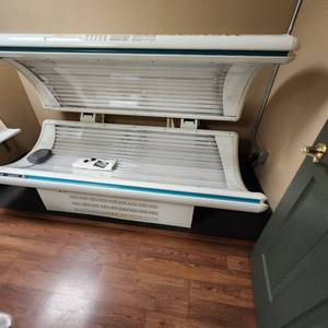 lot 14 image: Super Sundash Intellitan Plus Tanning Bed Measuring 82 X 46