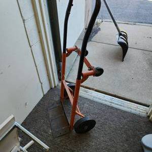 lot 64 image: Two Wheel Multi Use Hand Truck