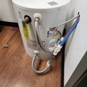 lot 70 image: Richmond Water Heater