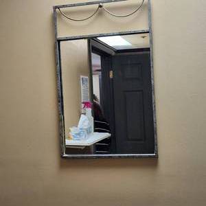 lot 103 image: Decorative Mirror Measuring 16.5 X 25.5