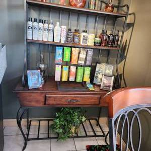 lot 160 image: Wooden Metal Bakers Rack 48 X 18 X 78 Contents not included
