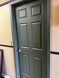 lot 204 image: Interior Door Measuring 32 X 80