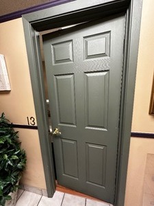 lot 210 image: Interior Door Measuring 32 X 80