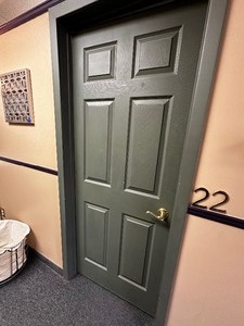 lot 214 image: Interior Door Measuring 32 X 80