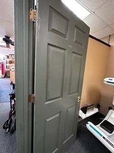 lot 218 image: Interior Door Measuring 32 X 80
